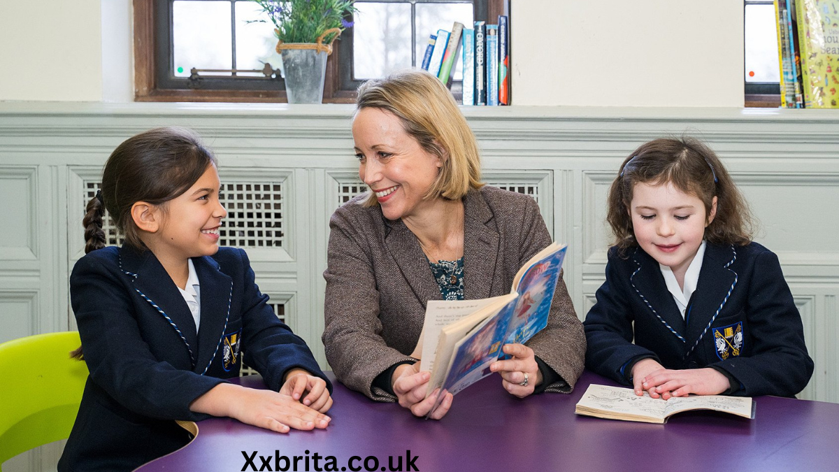 handcross park school vacancies